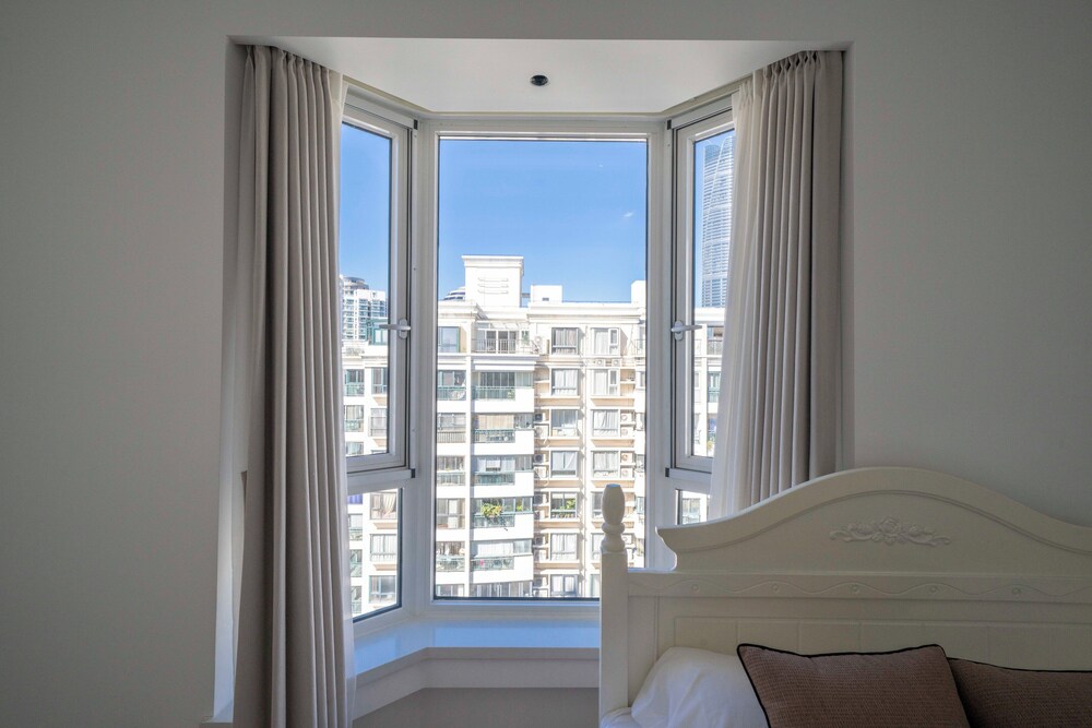 Book and Bed - Xujiahui