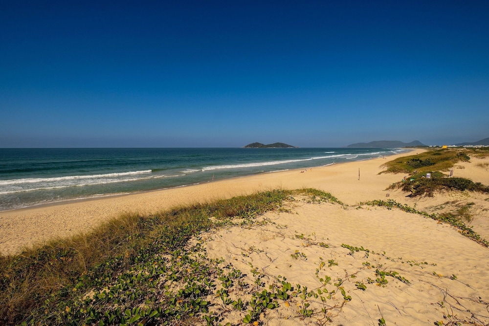 High Standard Studio on the Sand in Floripa Irb205