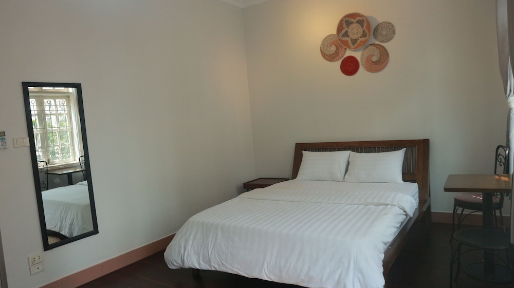 Em Am Homestay - West Lake