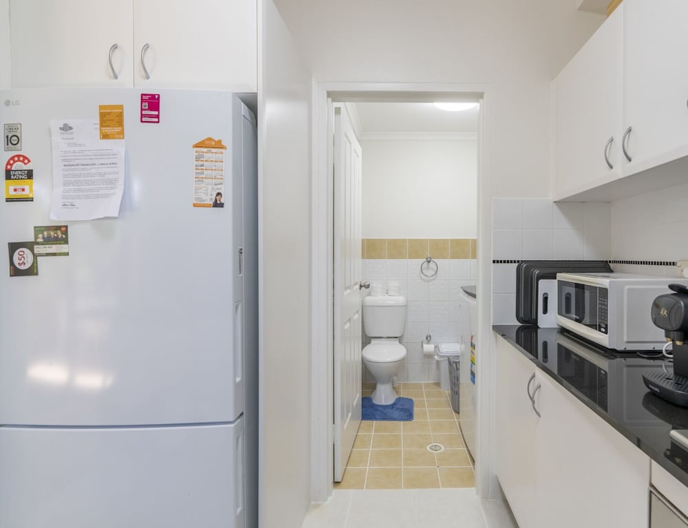 Kozyguru | Homebush West | 3-Beds Apt With Parking