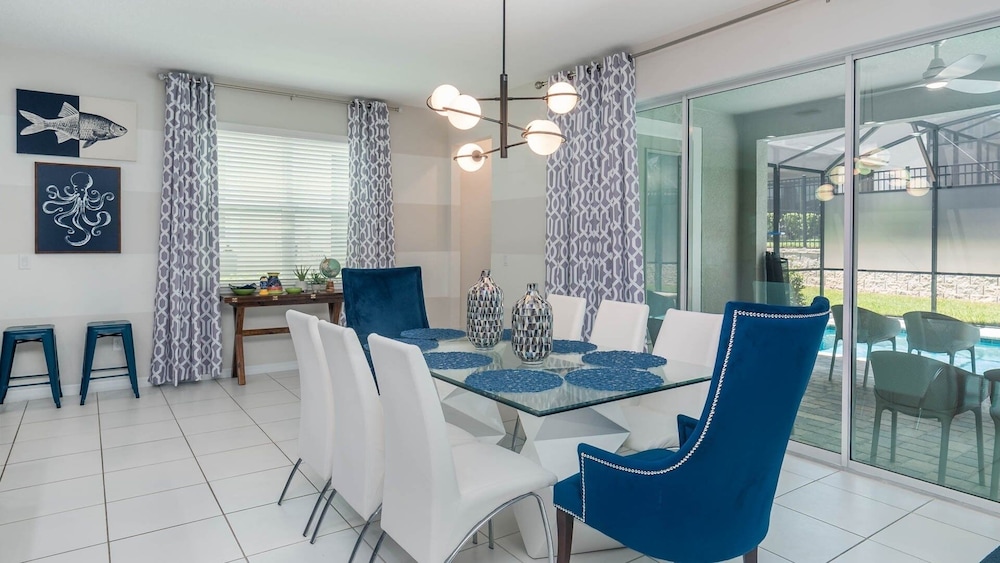 Solara Resort 5 Bedroom Home with Pool + Game Room 5 Home