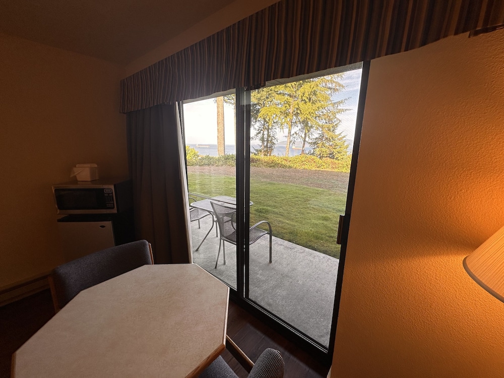 Astoria Crest Motel