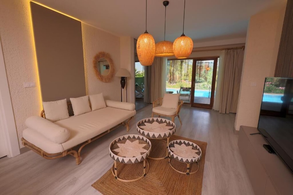 Flora Garden Beach Club - All inclusive