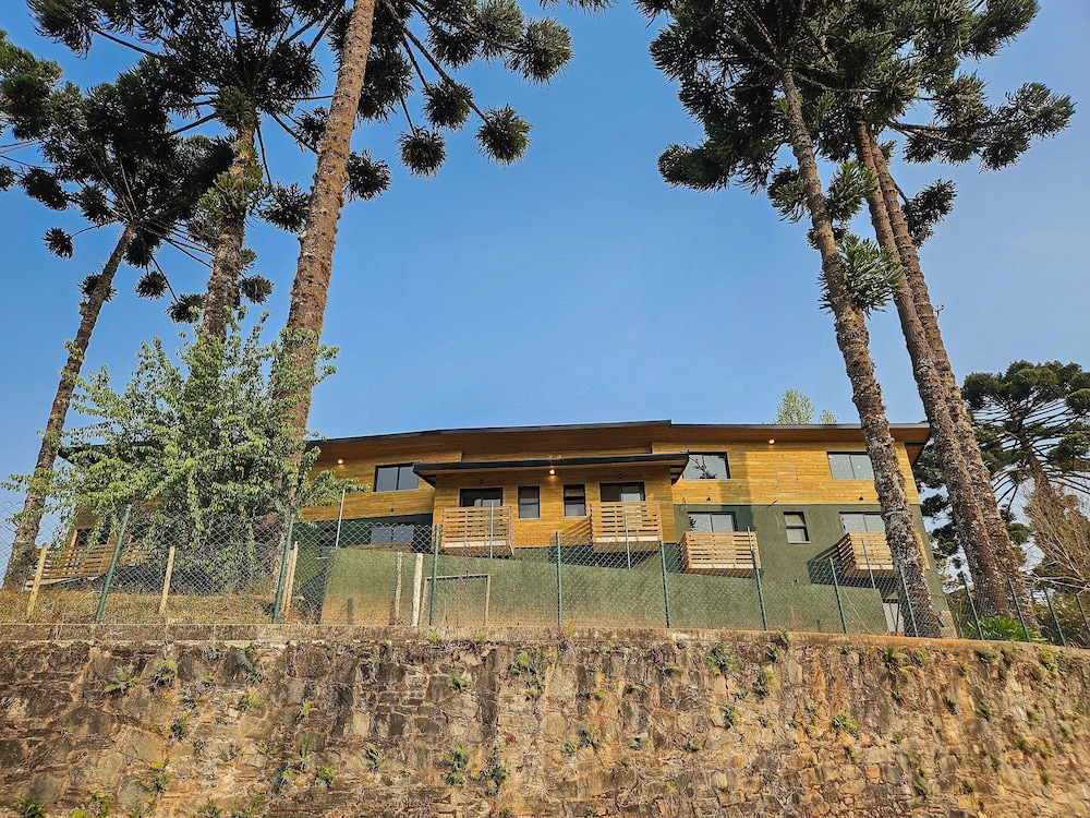Estudios no Capivari by The Lodges