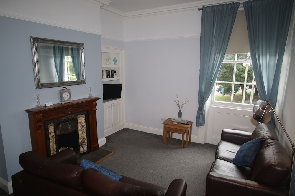 Spring Garden Holiday Apartments