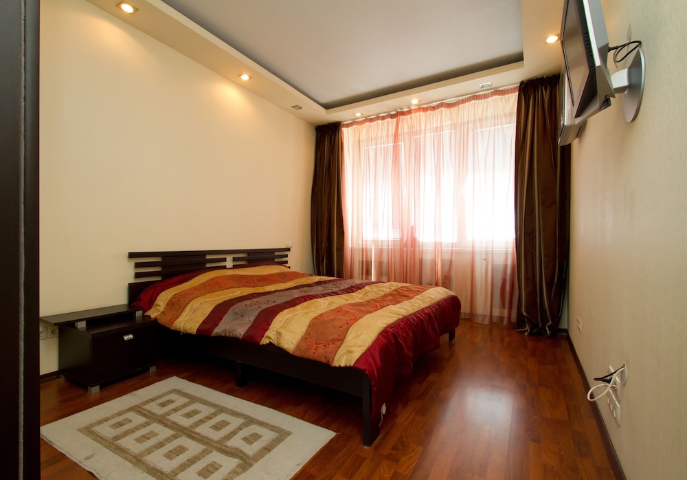 Alma Apartments