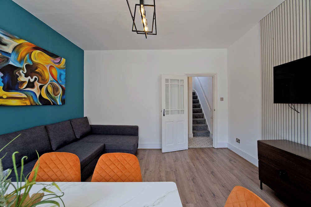 Imperial Horseferry Road Apartment
