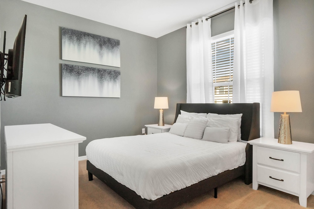 116 JW - Luxury 5BR Townhome Private Pool - Windsor Island view 4
