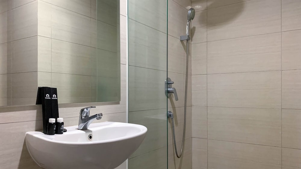 Best Choice Studio Room At Ciputra International Apartment view 2