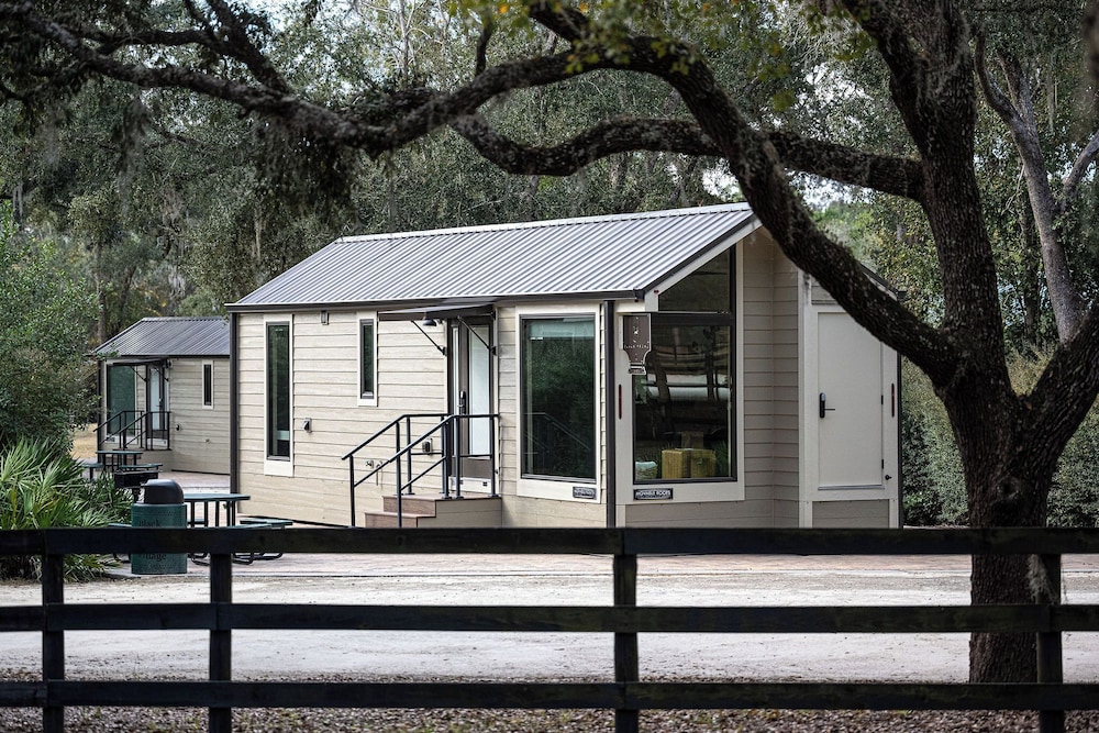 Black Prong Resort