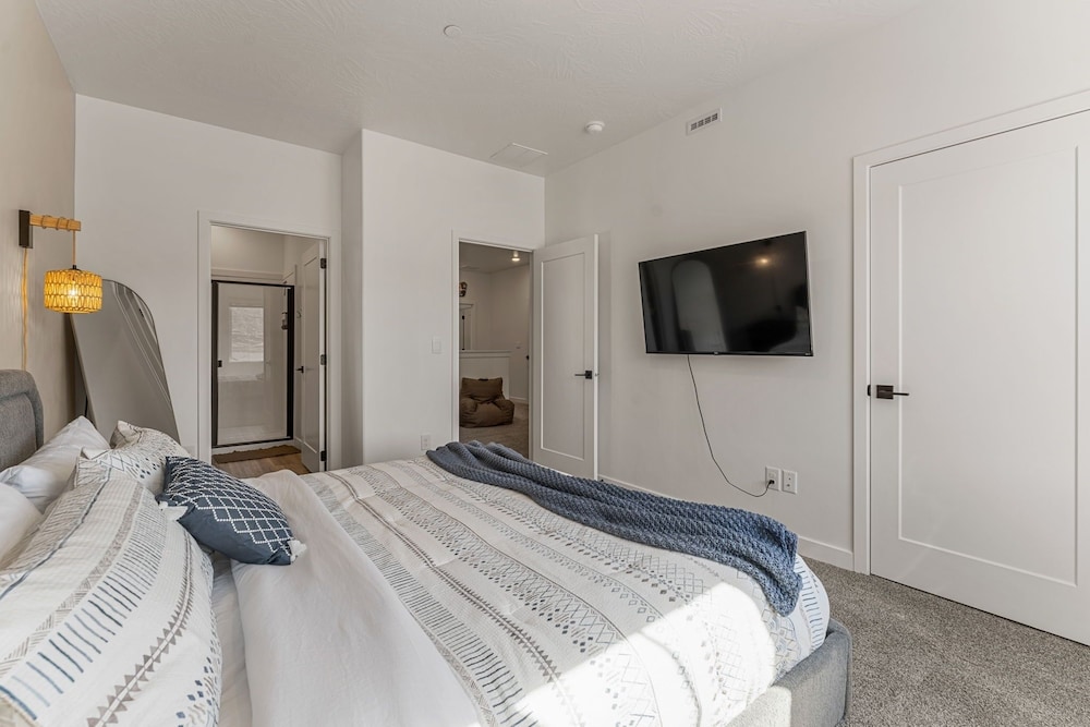 Adventure Basecamp 4 Bedroom Townhouse