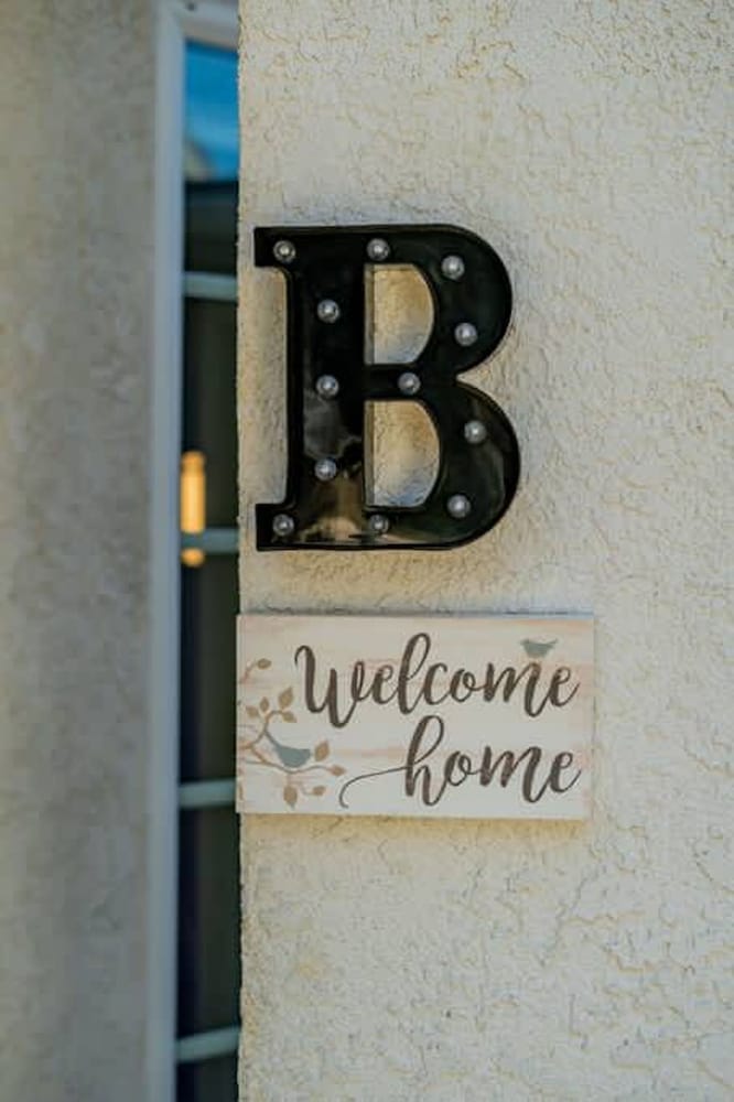 Monterey Park Retreat Spectacular Views Comfort