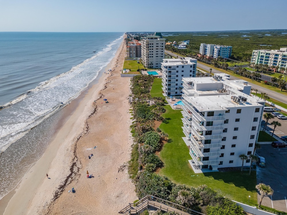 Shorehom by the Sea 51