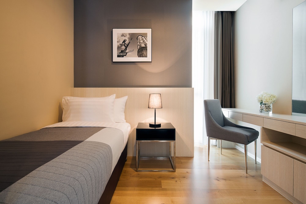 Mövenpick Residences Ekkamai Bangkok 7