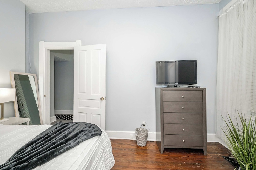 Queen City Suites 1 For 3