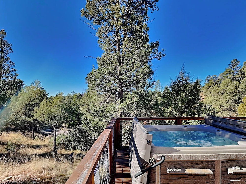 Casa Blanca by Ruidoso Vacation Rentals