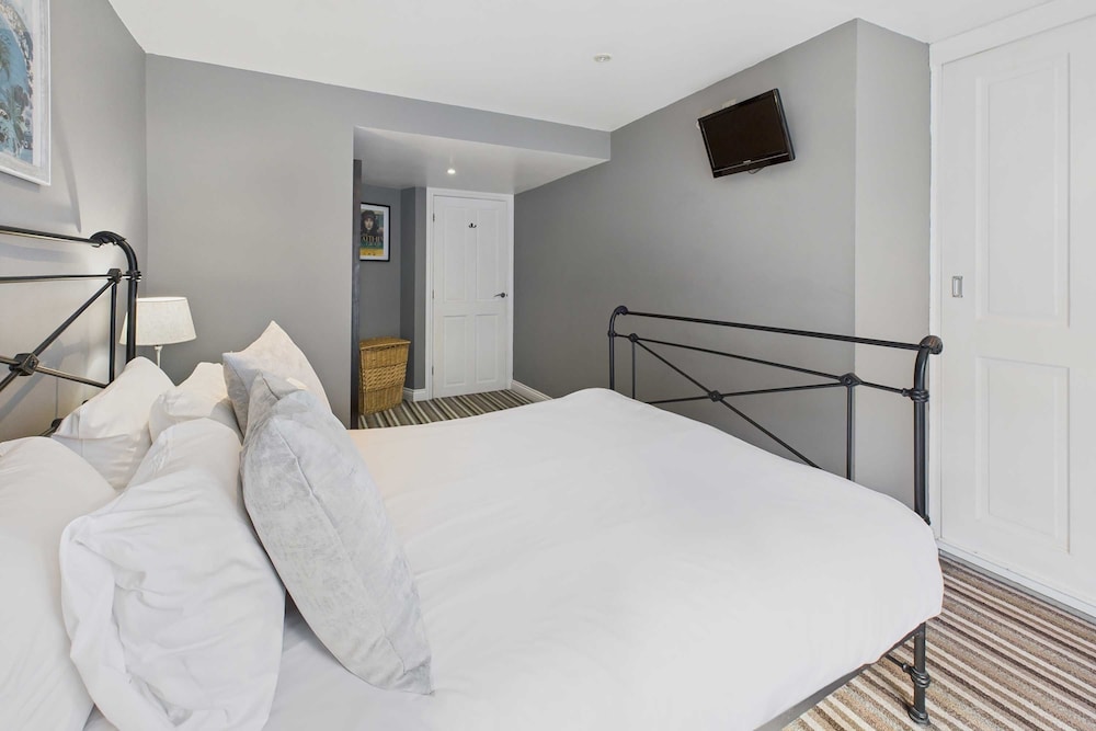 Host Stay Luna Cottage