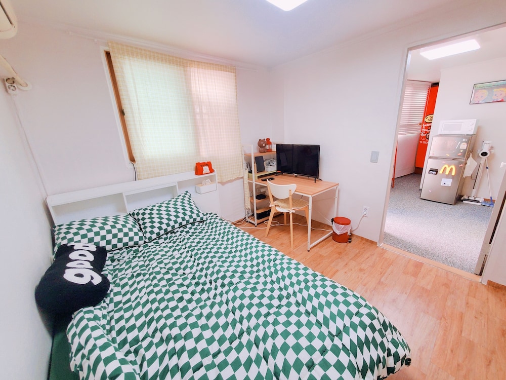 Naru Hostel