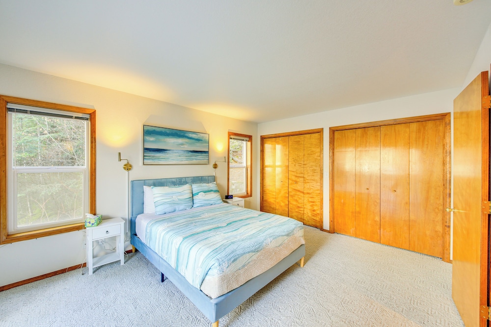 Boat, Fish, Swim: Lake Pend Oreille Gem w/ Deck!