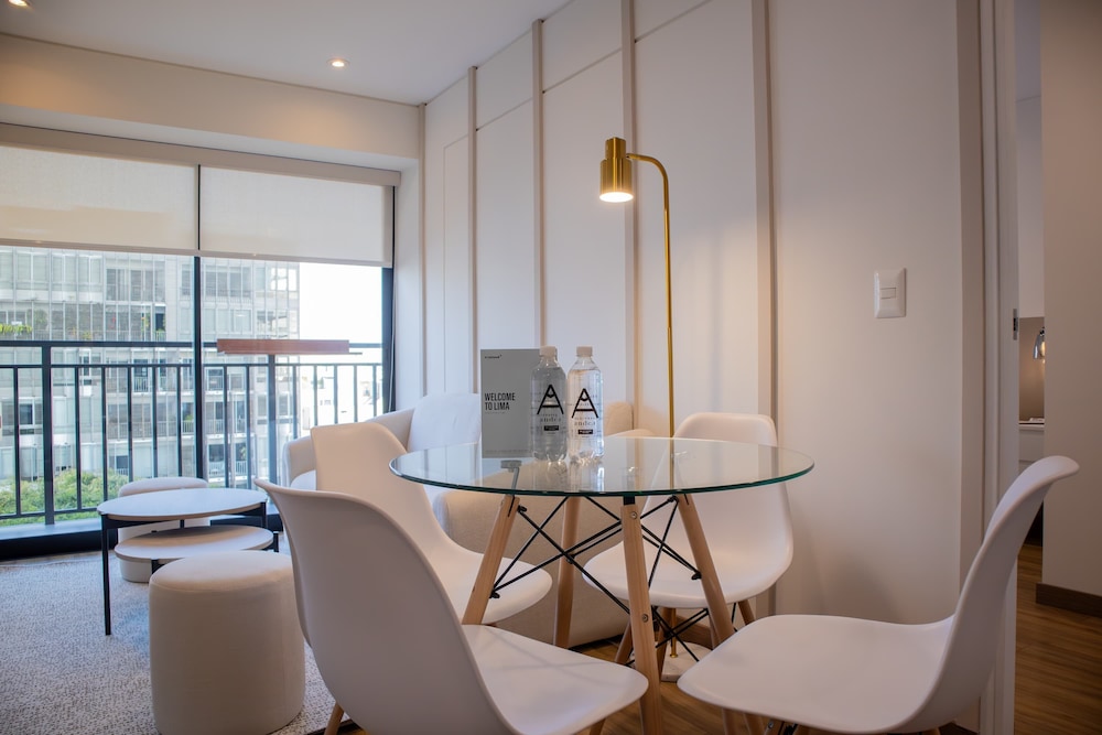 w Amazing 2BR w Balcony in San Isidro