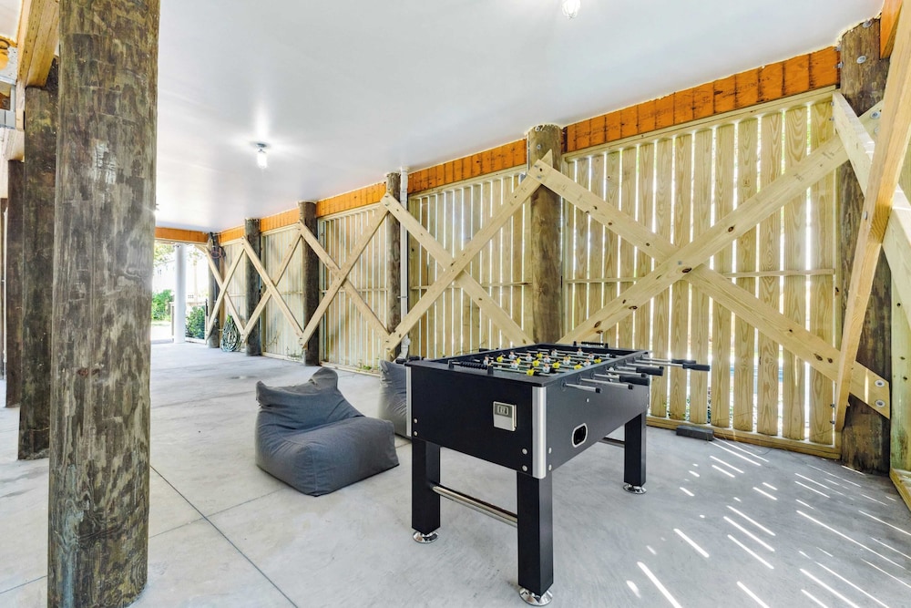 Windward House by Avantstay Walk to Beach + Restaurants Saltwater Pool
