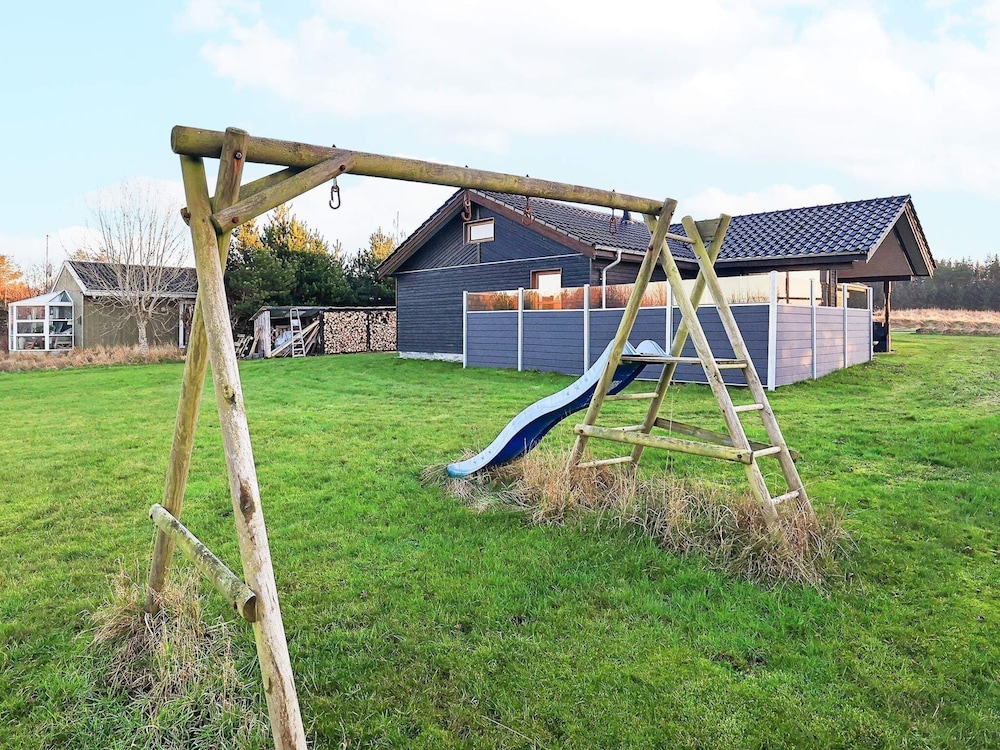 8 Person Holiday Home in Hirtshals view 4