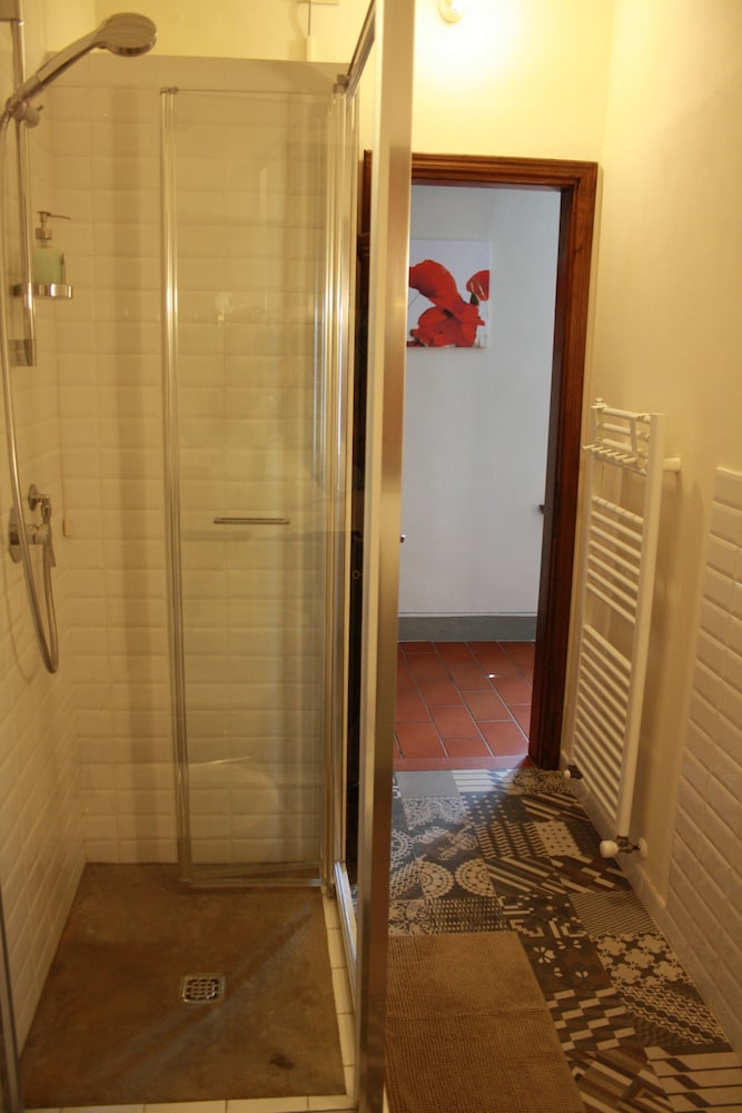 Photo 32