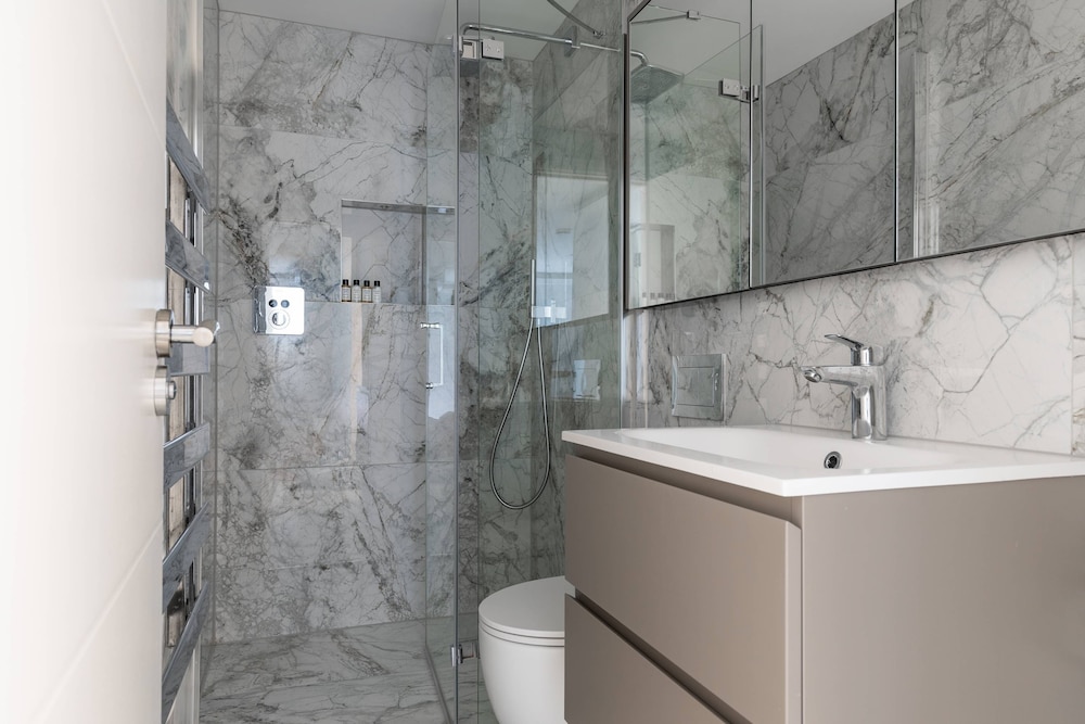 Priory Road III by Onefinestay