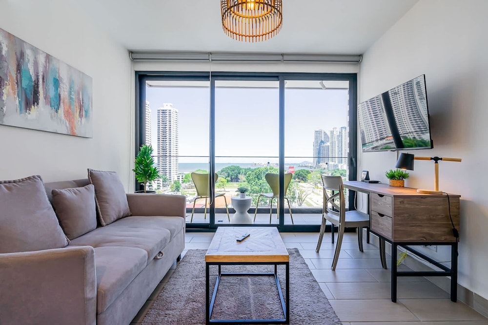 w Premium 1BR w Balcony in San Francisco