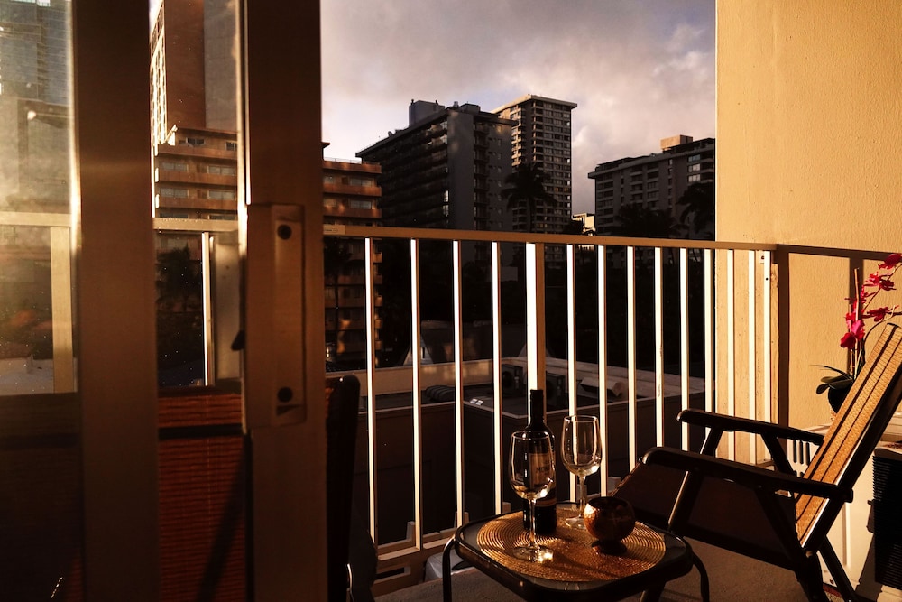 Tropical Studios at Marine Surf Waikiki
