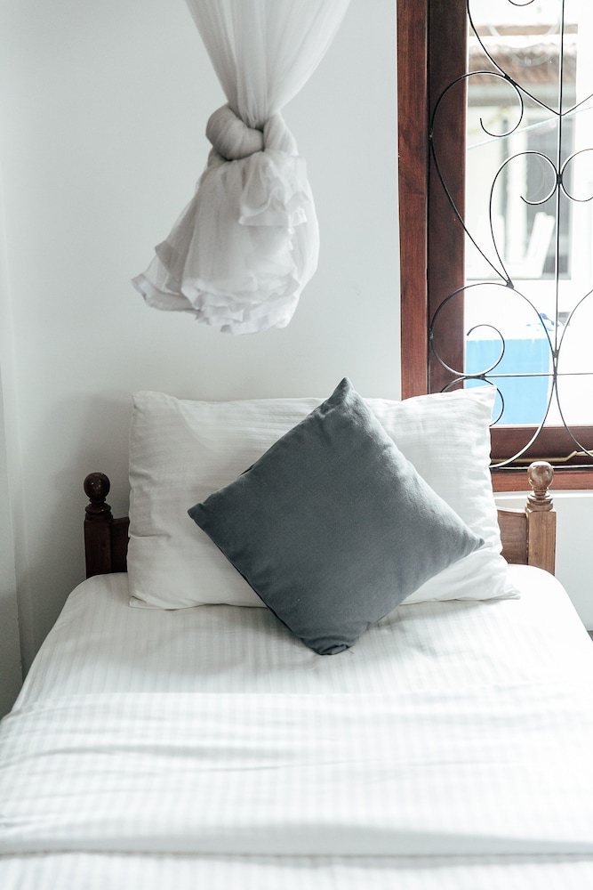 Bedspace Unawatuna