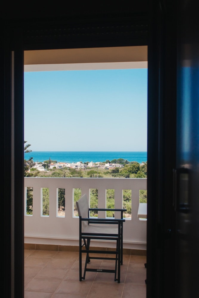 Villa Cook With Pool and Terraces With sea Views