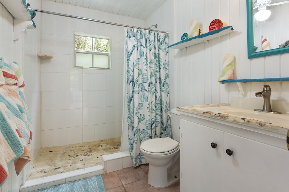 Shangri-la  Orchid Cottage 4 Bedroom Home - Property Image 42