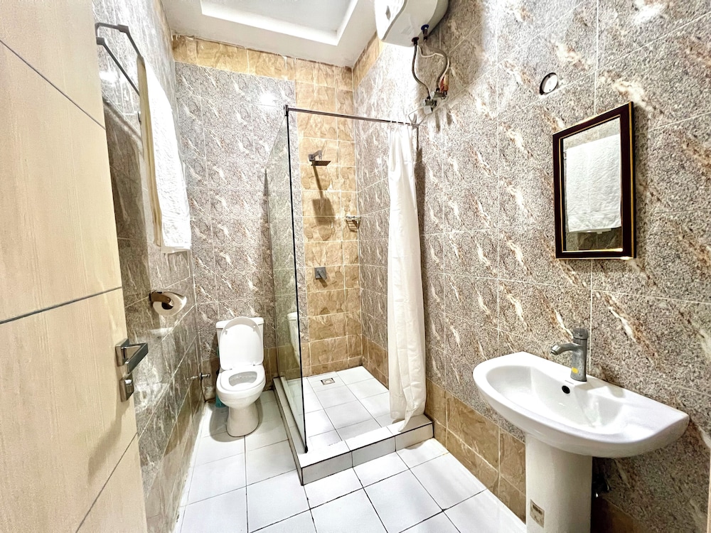 FURNISHED APARTMENTS