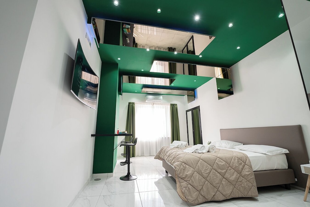 H. G. Boutique Toledo Napoli Centro by ClaPa Group Dislocated Hospitality