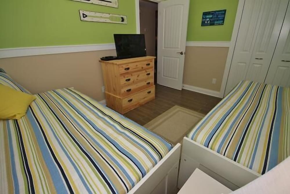 Sea Coast Gardens II 2 Bedroom Condo by Great Ocean Condos