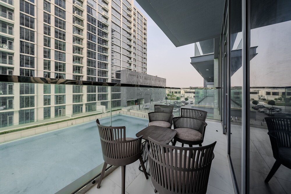 Residence 11 203 in Dubai