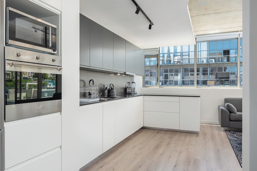 Luxury 2 Bedroom Mountain Views