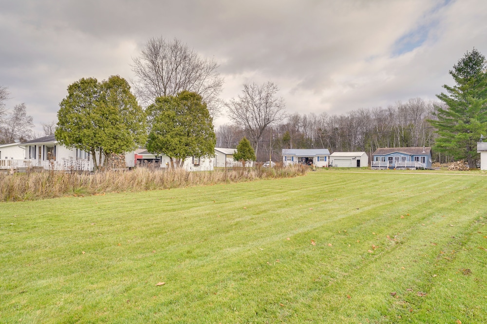 Lakefront Reed City Home w/ Fire Pit on 2 Acres! - Property Image 10