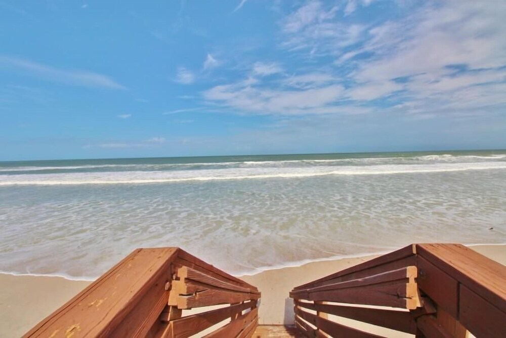 Sea Winds Condominiums C
