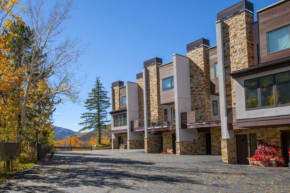 Capstone 5 4 Bedroom Townhouse