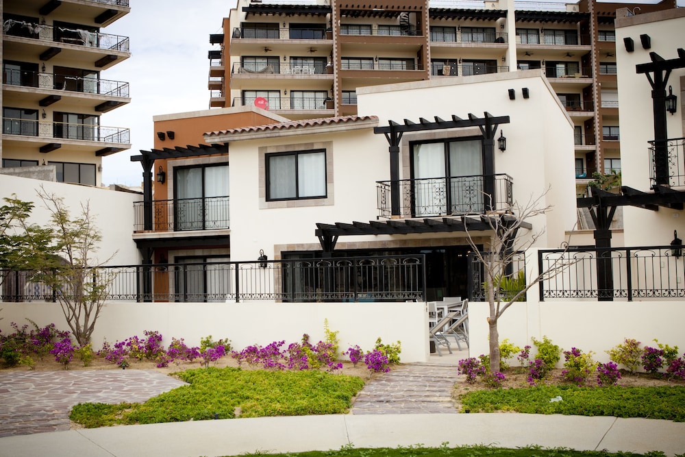 Quivira Los Cabos Condos & Homes - Vacation Rentals
