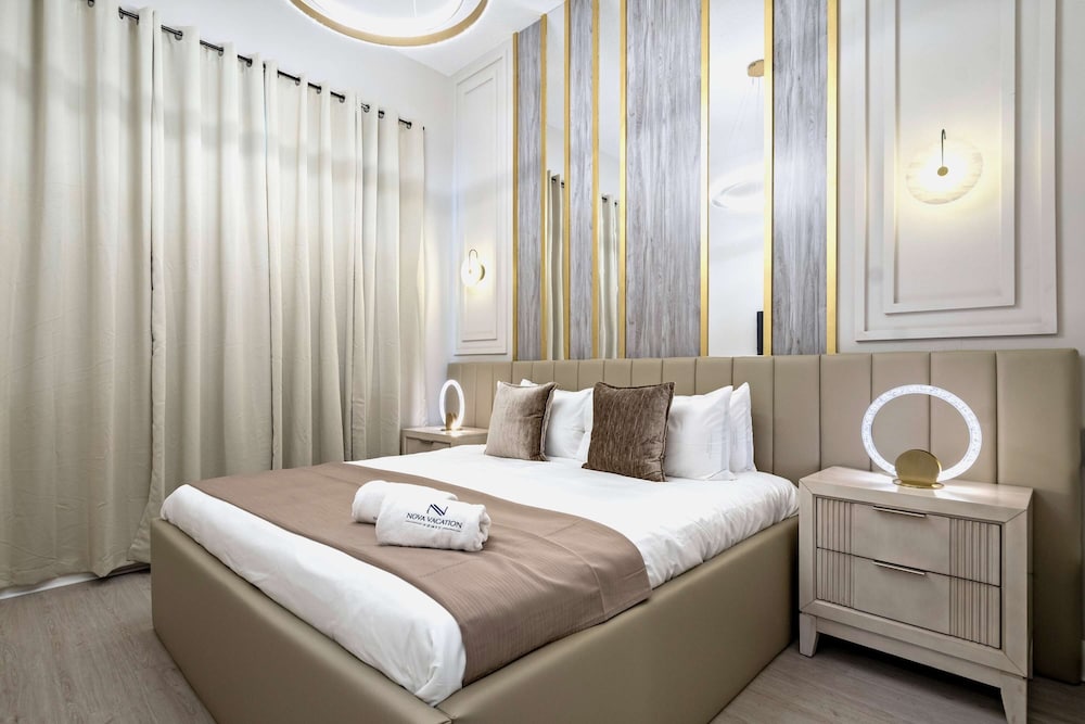 Themed Kids' Rooms, Pool & Game Loft Near Disney