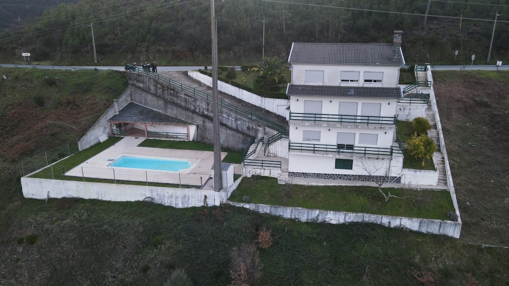 Private Pool Villa Serra da Estrela