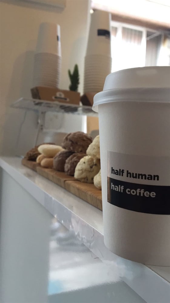 Hot Budget - Image 14