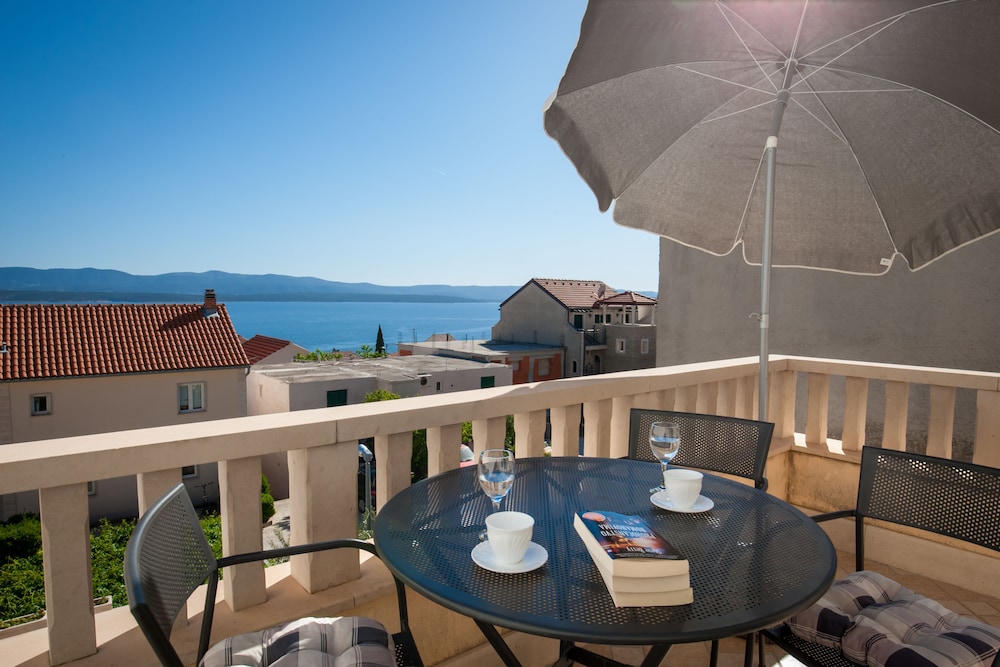 Ratac Apartments