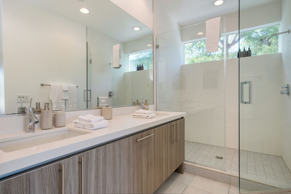The Polo Villas by AvantStay – Modern Oasis Near Empire Polo Club