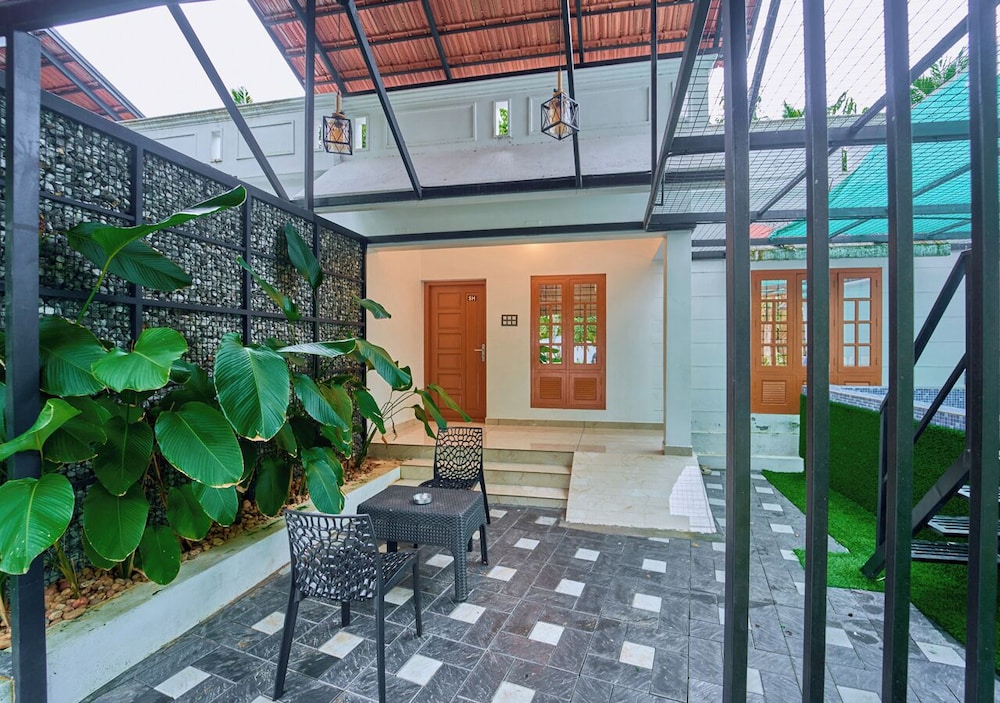 Sarang Resort Varkala by VOYE HOMES