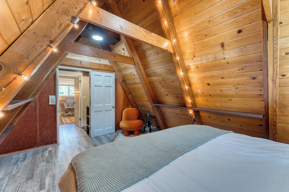 Speckled by Avantstay Modern Interior, 0.5mi to Lake! view 3