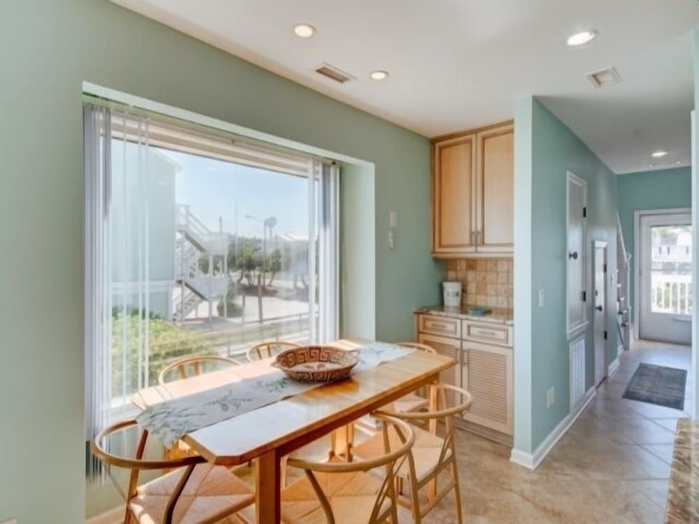 Sweet N Salty 3 Bedroom Townhouse